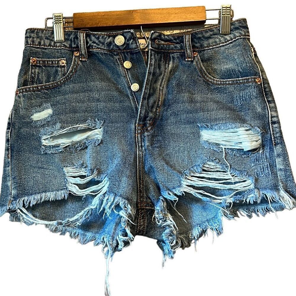 Impressions Distressed Denim Shorts Womens Medium Blue NWT Frayed Button Fly